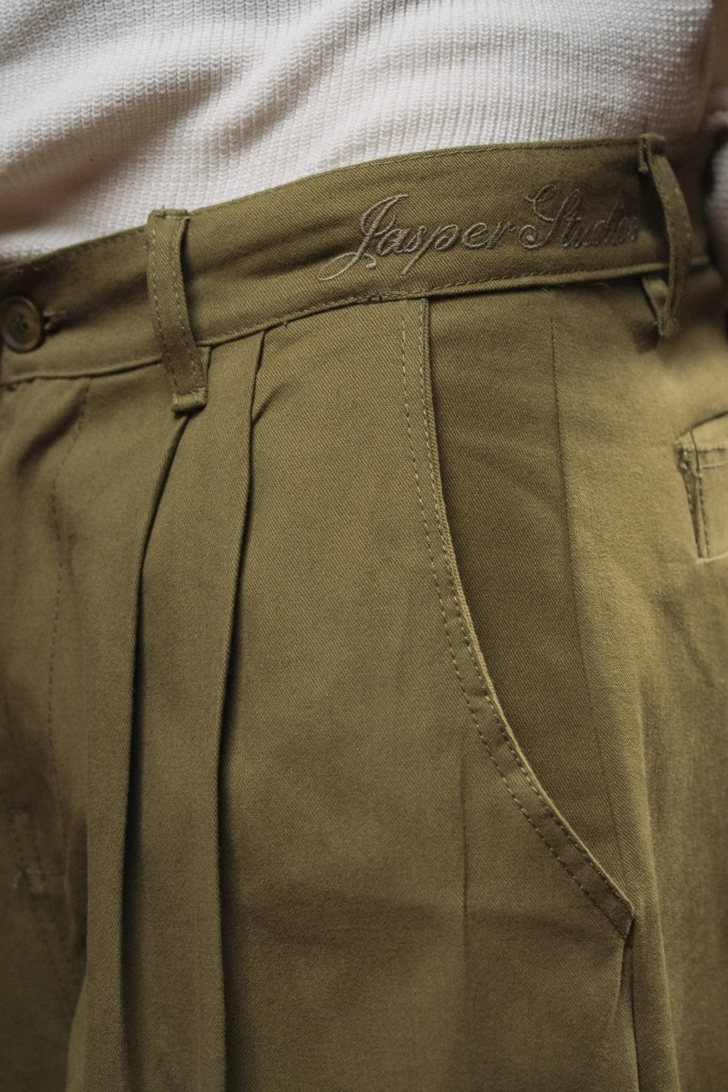 Pleated Wide-Leg Trousers — Brown - Jasper
